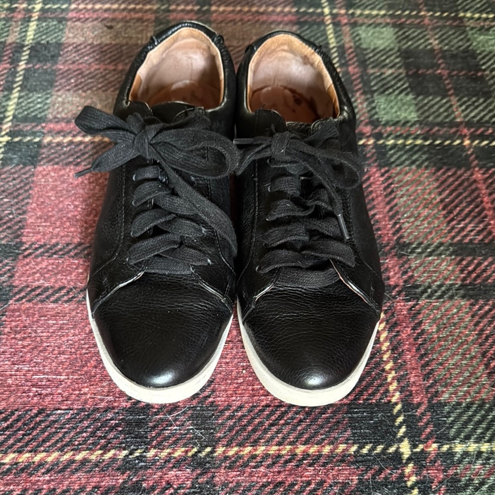 Women's Kenneth Cole Comfort Gentle Souls Black Leather Sneakers